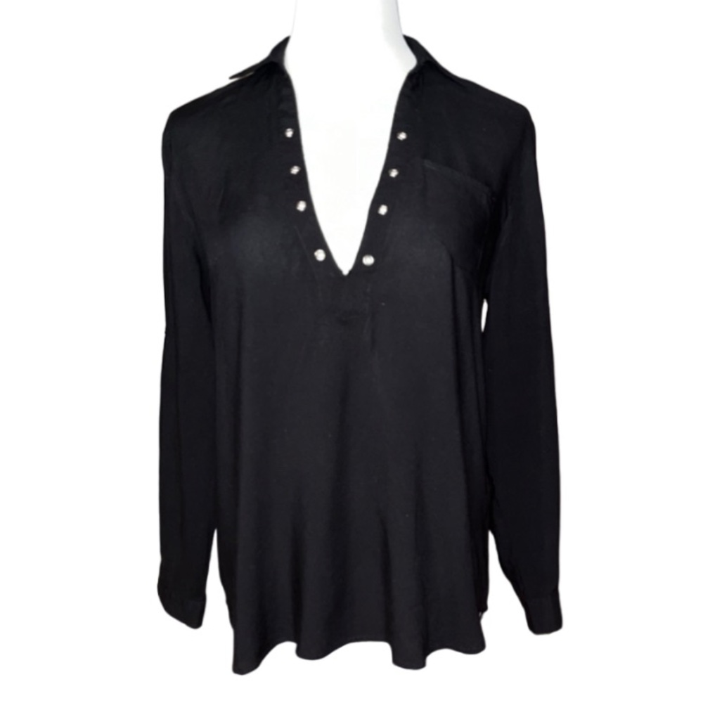 Victoria+Sophia Black High Low Top Size Small
